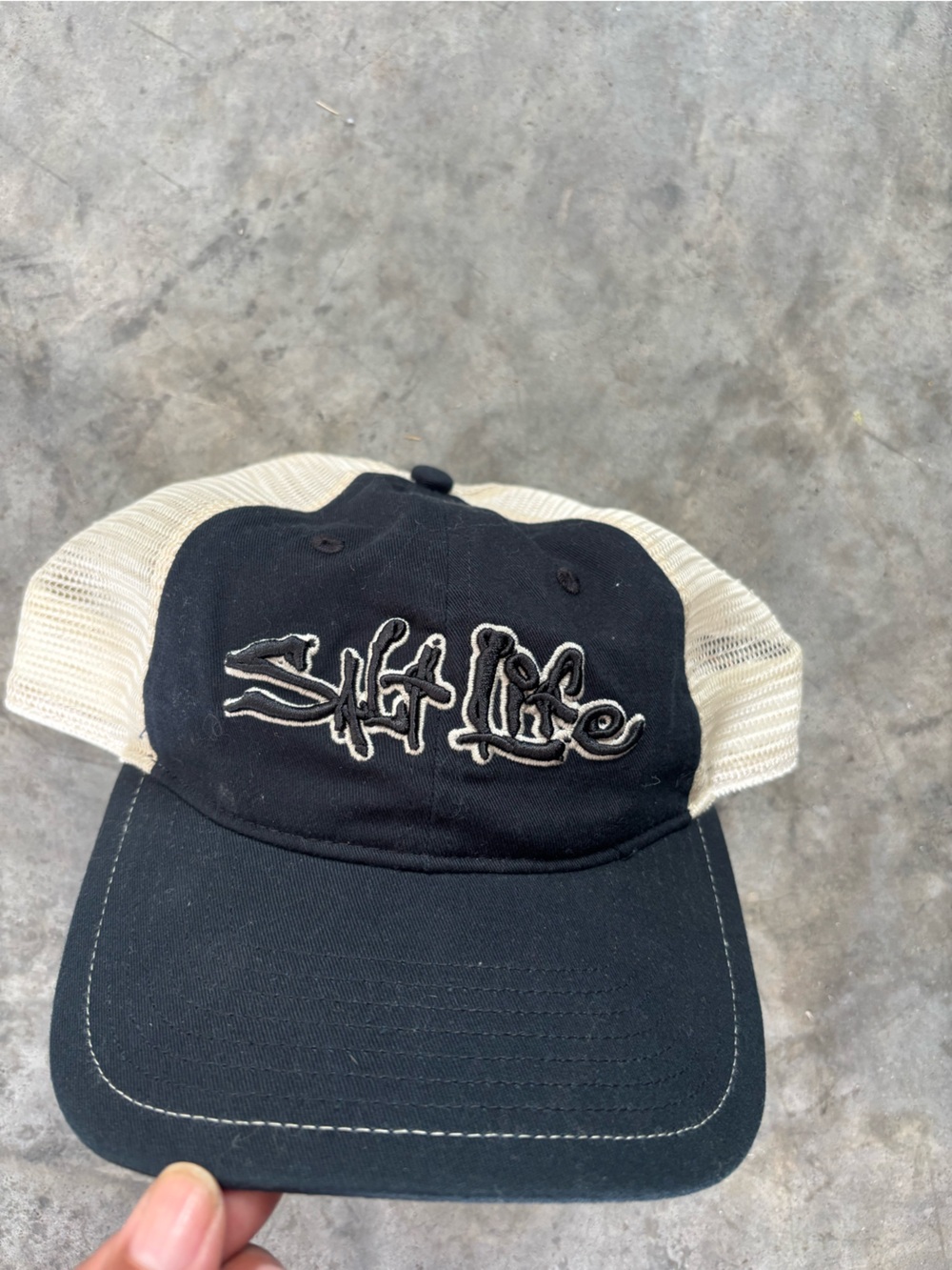 Salt‎ Life Black and Cream Mesh Trucker Hat